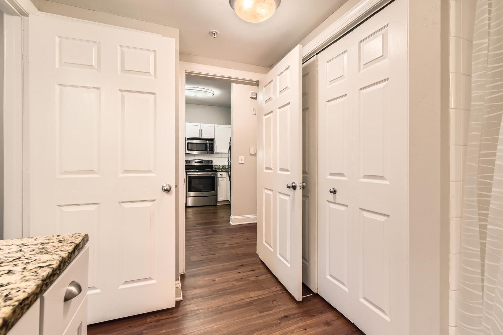 Crest At Midtown 4505 L 1 Bedroom 1 Bathroom Apartment