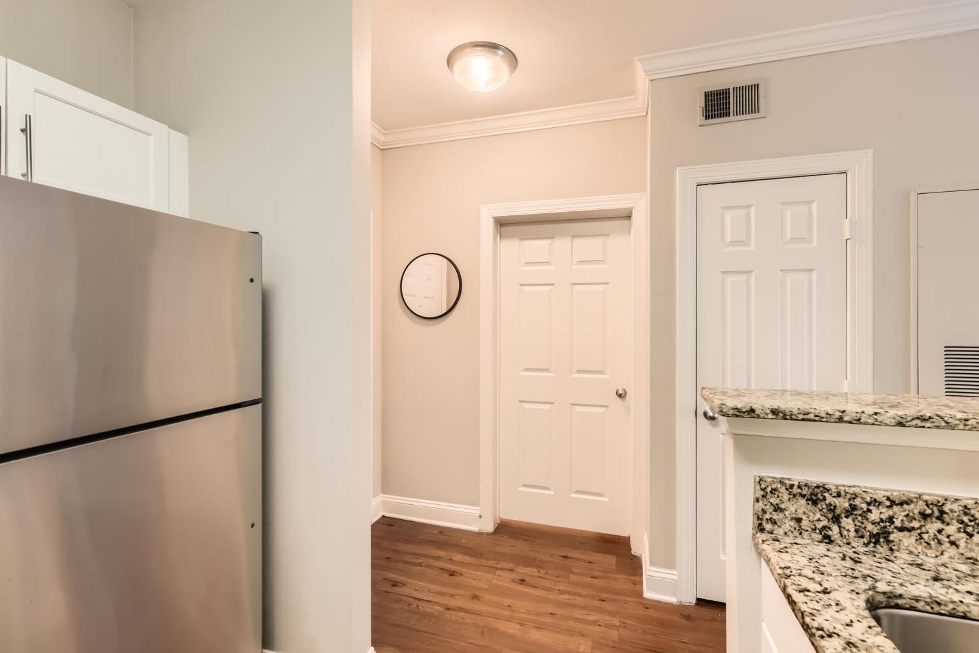 Crest At Midtown 4505 L 1 Bedroom 1 Bathroom Apartment Atlanta