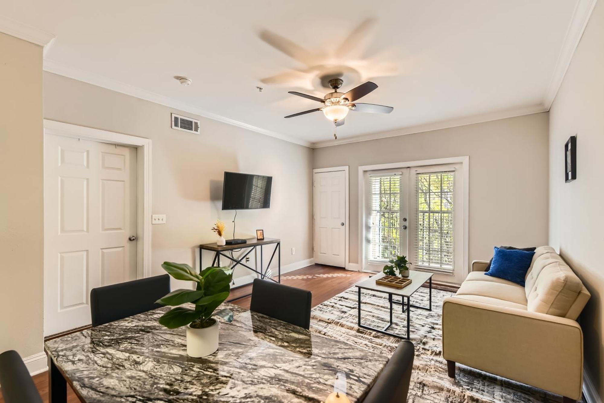 Apartment Crest At Midtown 4505 L 1 Bedroom 1 Bathroom Atlanta